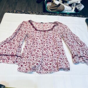 Floral Red and White Women's Top with Bell Sleeves M